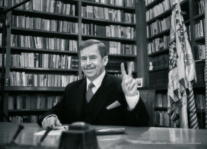 Plakát Václav Havel - Symbol vítězství