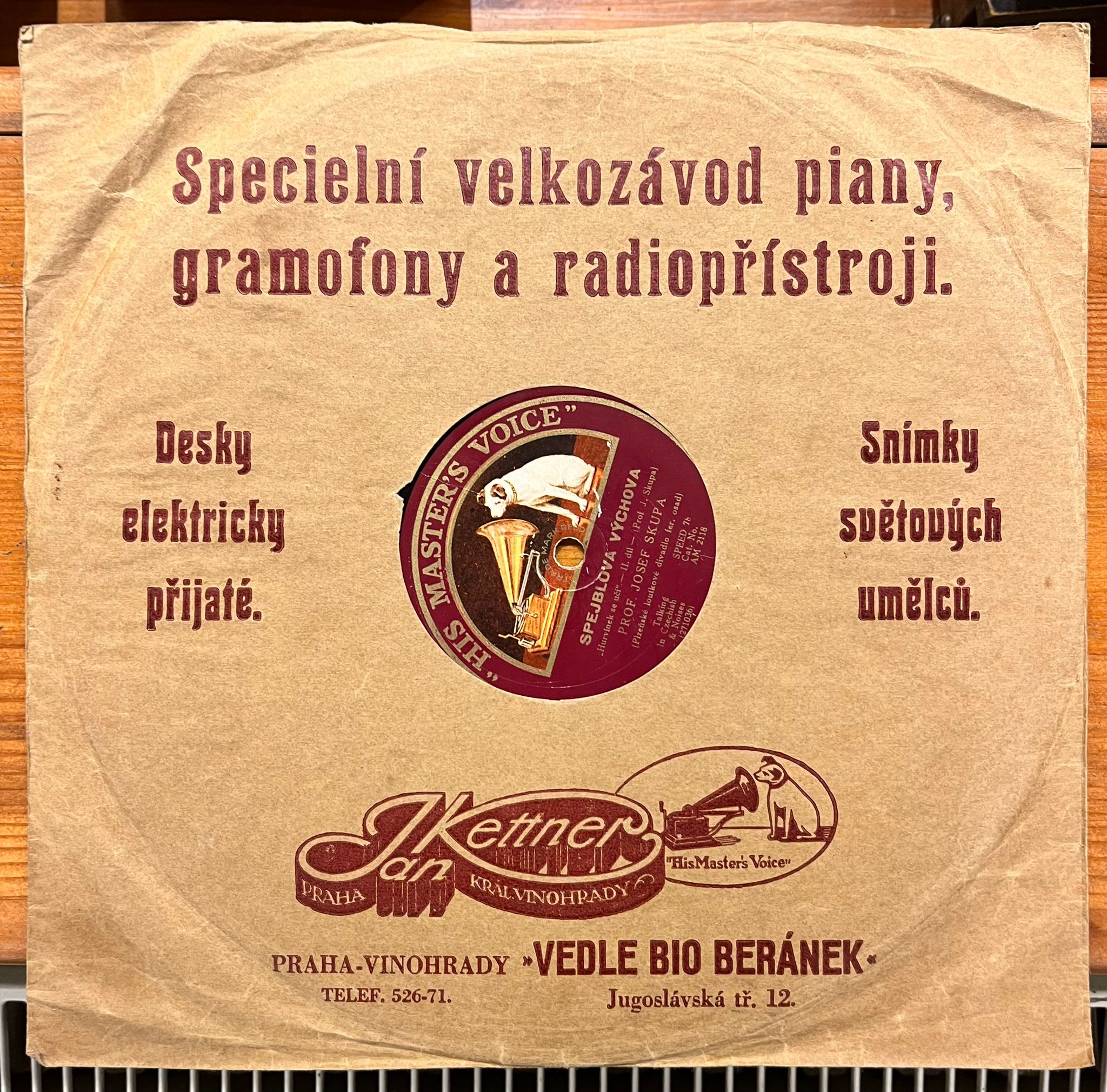 Šelaková deska Spejblova výchova, Hurvínek se učí